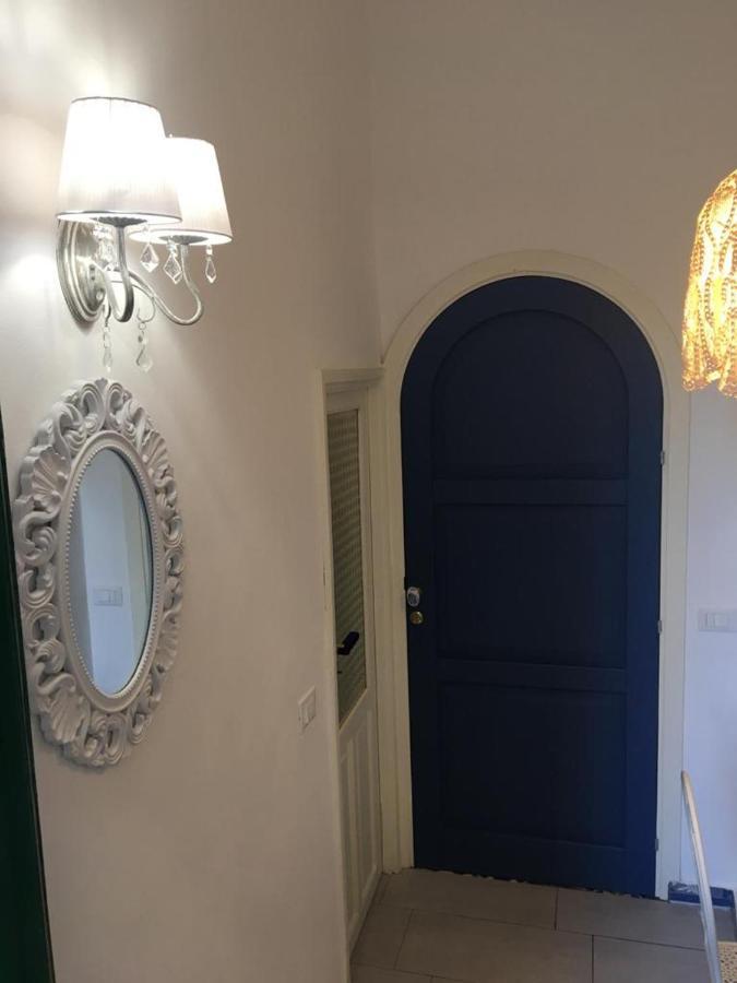 Le Lanterne Di Terrasini Hotell Exteriör bild