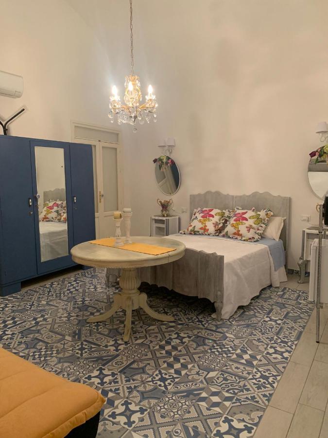 Le Lanterne Di Terrasini Hotell Exteriör bild